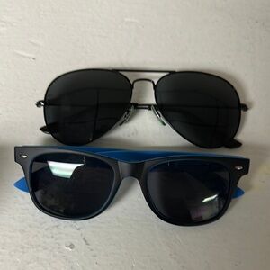Stylish Black and Blue Sunglasses Set